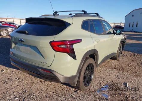 2024 Chevrolet Trax Fwd Activ z USA, uszkodzony, nr VIN KL77LKE24RC212453